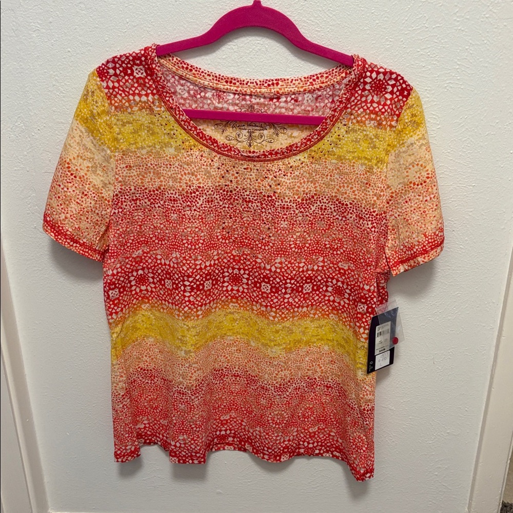 Gloria Vanderbilt
Colorful Short Sleeve Women's Top